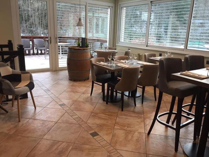 Hotel Restaurant Au Floridor Тан Екстериор снимка